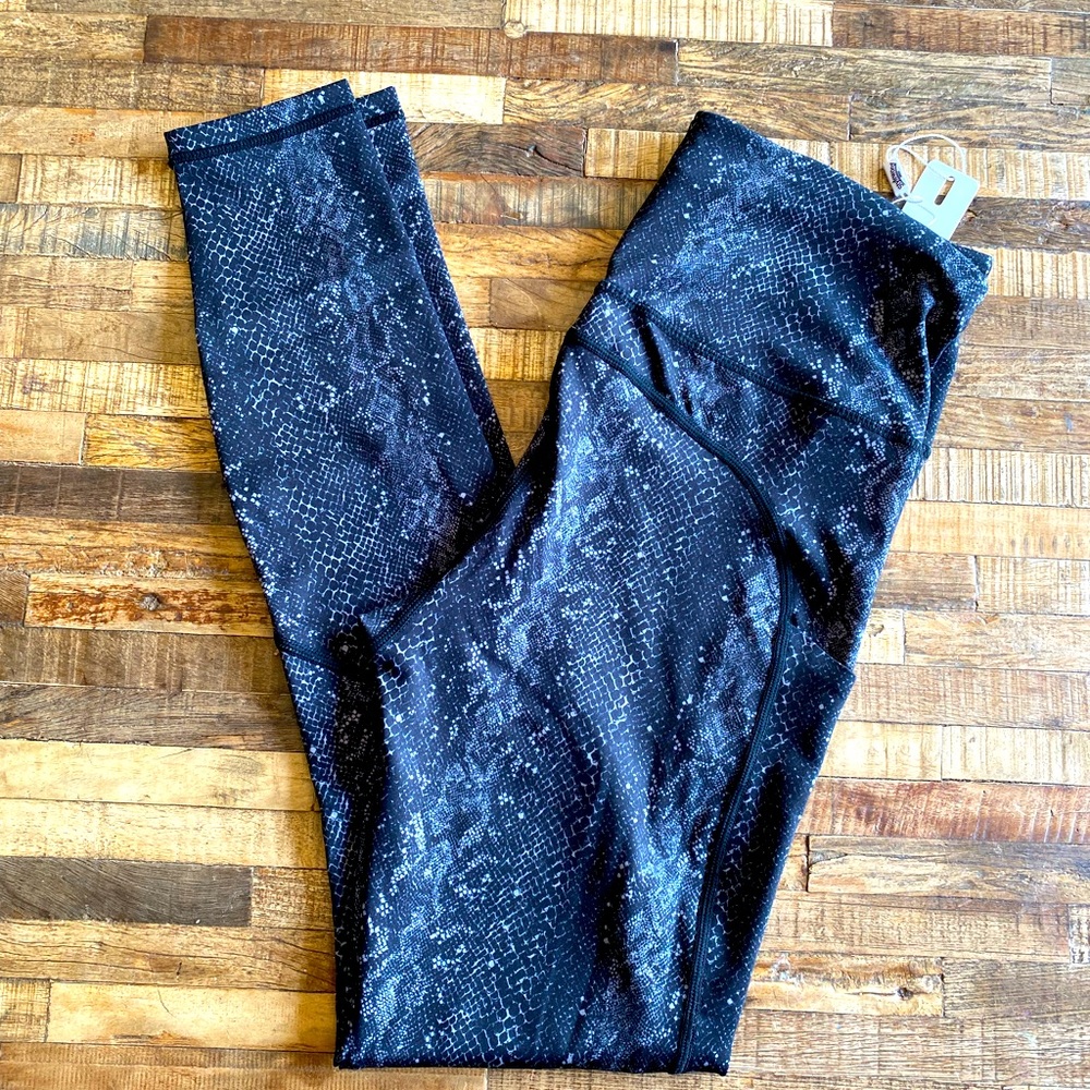 Snakeskin Pattern Workout Leggings Size M